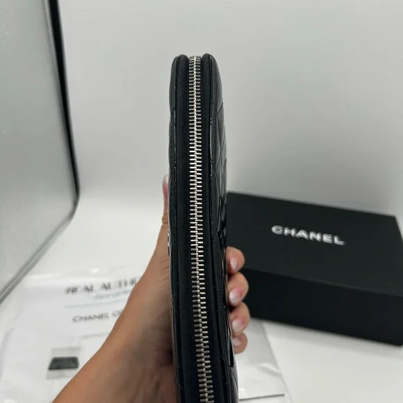 Chanel Patent Leather Black Quilted Organizer Wallet w/ COA - Picture 3 of 11